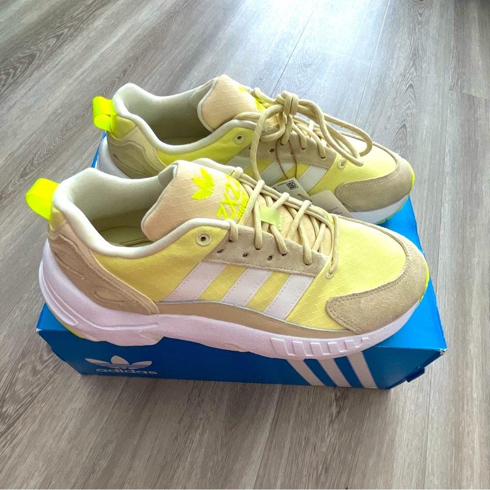 NWB Adidas ZX 22 Boost W. sz 8.5